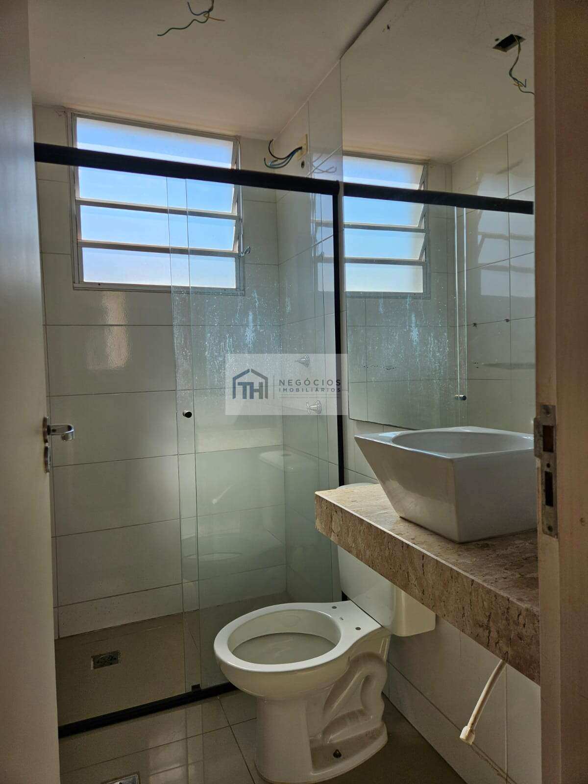 Apartamento à venda, com 2 quartos, 45m² - TH Negócios Imobiliários