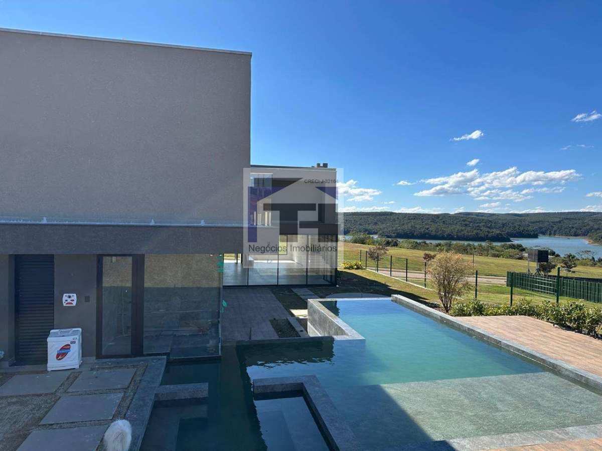 Casa à venda, 720m² - TH Negócios Imobiliários